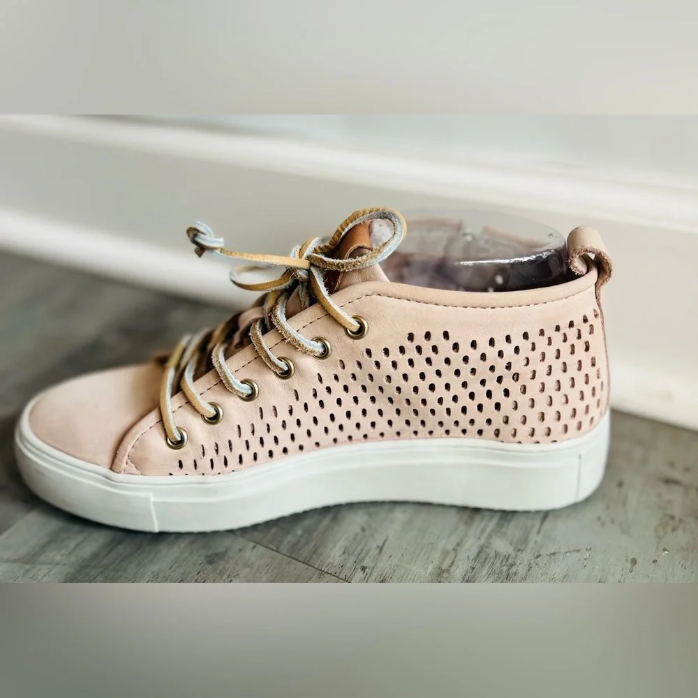 Blackstone Perforated Leather High Top Sneakers EU 36 US 5.5-6 Rose Dust Casual